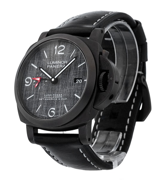 Panerai Luminor Luna Rossa PAM01036